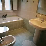 Simply House In 2 Διαμέρισμα *
