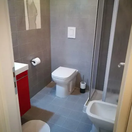 Simply House In 2 * باري