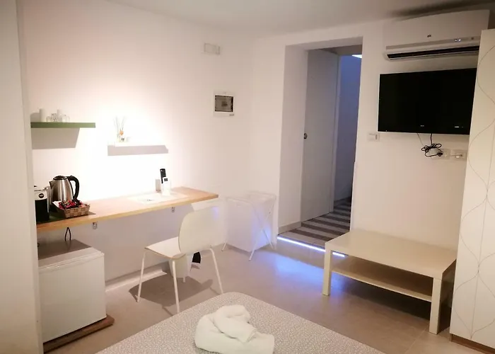 Simply House In 2